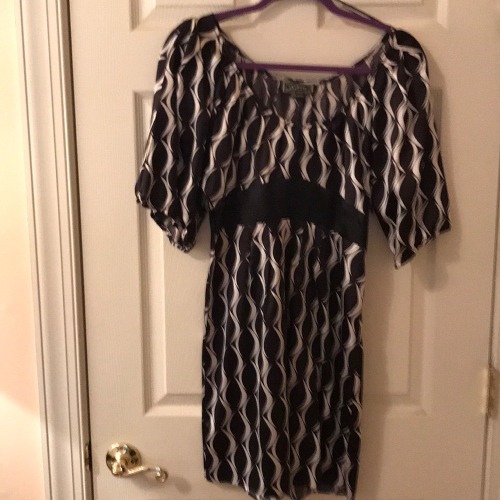 Empire waste Guess dress